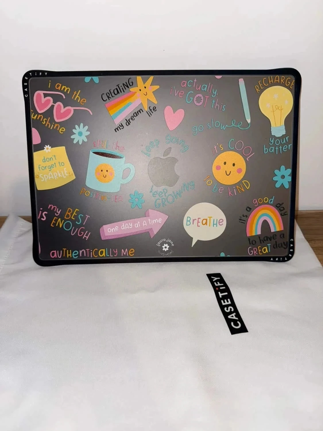 Carcasa para MacBook Pro de 14 pulgadas m1 a m4 casetify poco uso – photo 11